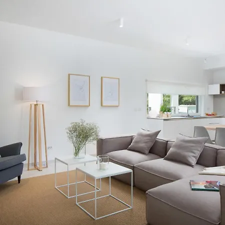 Vabriga Sleeps 6 With Pool And Air Con *