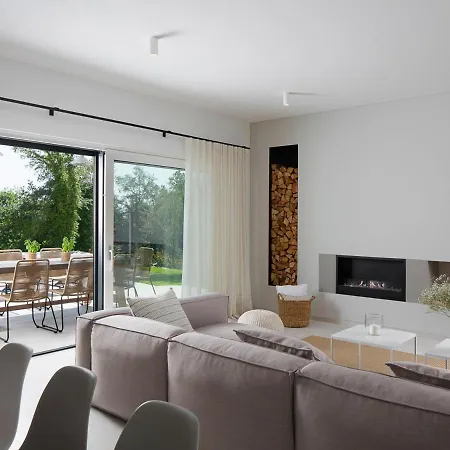 Vila Vabriga Sleeps 6 With Pool And Air Con *